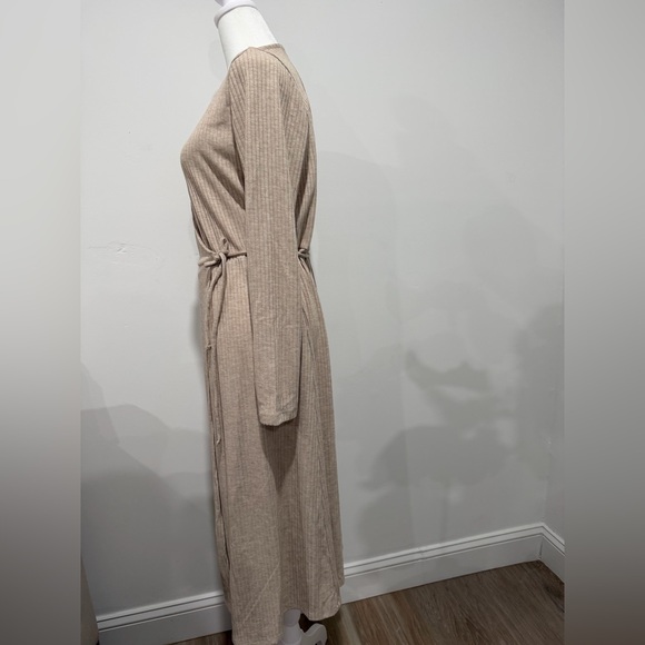 Old Navy Size L Midi Dress – Neutral Beige - Picture 3 of 11